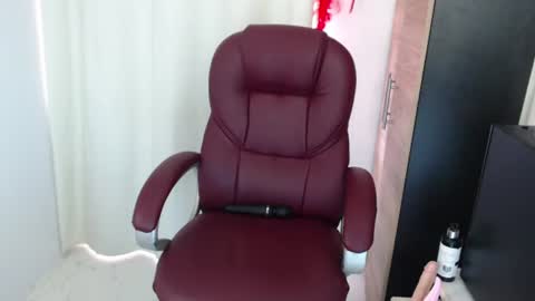 Snapshot of rubi_halliwey chatting on July 20, 2026, 3:03 pm Rubi online show from July 20, 2026, 3:03 pm