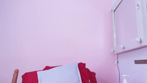 Rubi online show from September 13, 2025, 3:28 am