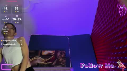 Rubi online show from October 14, 2025, 3:46 pm