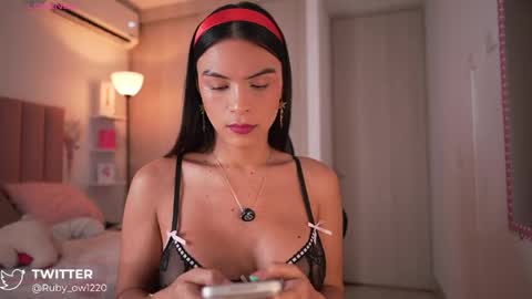 Snapshot of rubioberli chatting on May 28, 2026, 2:53 am RubiOberli 9 INCH Guys my blue page is available now online show from May 28, 2026, 2:53 am