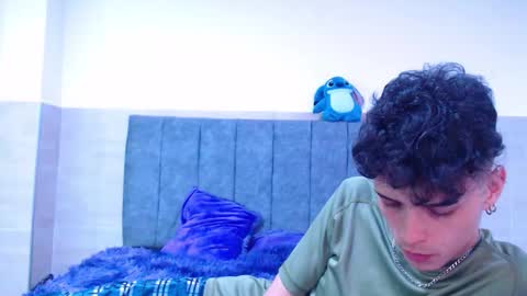 Ruby and Vanie online show from February 3, 2026, 11:21 pm