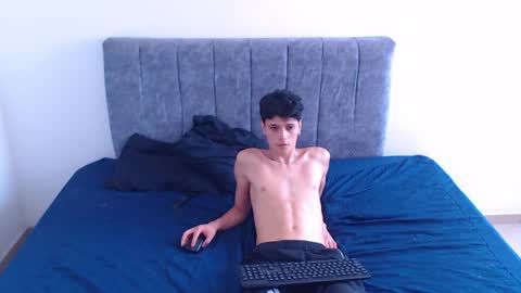 Ruby and Vanie online show from April 6, 2026, 10:00 pm