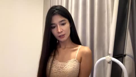 Snapshot of rubycrumbell chatting on May 21, 2026, 10:44 am rubycrumbell online show from May 21, 2026, 10:44 am