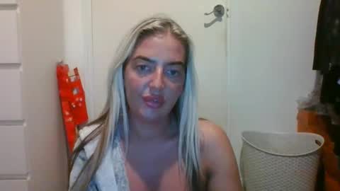 Snapshot of rubyredxxxoxxx chatting on December 15, 2024, 4:59 pm rubyredxxxoxxx online show from December 15, 2024, 4:59 pm