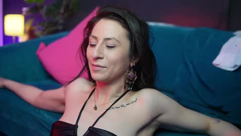  Ruby  online show from April 10, 2026, 10:36 pm