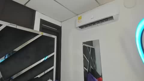 rubyxht online show from October 26, 2025, 12:44 pm