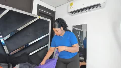 rubyxht online show from November 2, 2025, 12:51 pm