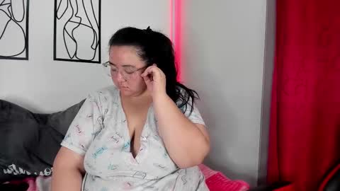 I am  Ruby online show from November 17, 2025, 7:08 pm