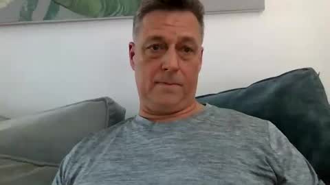 Snapshot of rudeski chatting on May 17, 2026, 2:24 pm rudeski online show from May 17, 2026, 2:24 pm