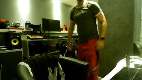 Chico que rico Caliente online show from February 7, 2025, 11:34 am