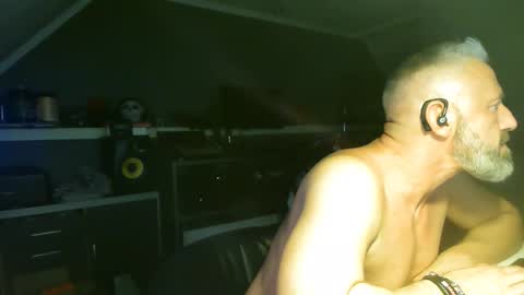 Chico que rico Caliente online show from October 17, 2025, 12:25 am