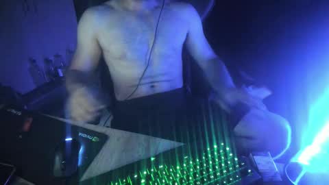 RumbleBumbles online show from December 19, 2025, 6:59 pm