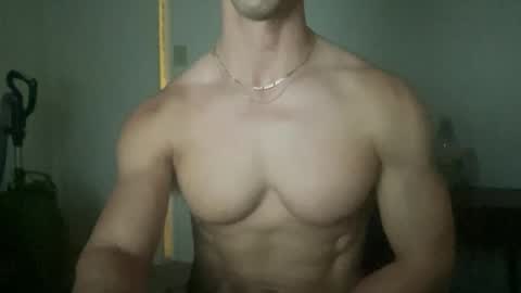 Snapshot of runfasterxo chatting on November 20, 2025, 12:05 pm runfasterxo online show from November 20, 2025, 12:05 pm