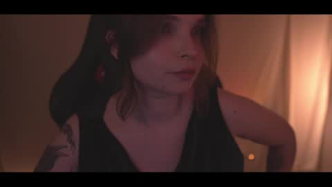 Snapshot of running_with_the_wolves chatting on May 13, 2026, 9:55 pm Elena online show from May 13, 2026, 9:55 pm