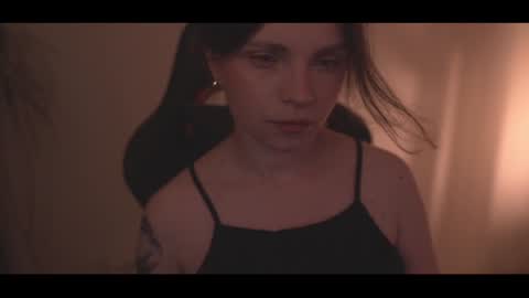 Elena online show from June 19, 2026, 9:51 pm