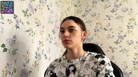 Snapshot of rusmedium chatting on May 27, 2026, 10:12 am Lisa and Vlad online show from May 27, 2026, 10:12 am