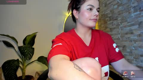 Lorenn online show from December 26, 2024, 2:44 am