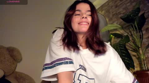 Lorenn online show from December 29, 2024, 2:27 am