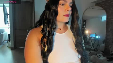 Lorenn online show from March 12, 2025, 9:45 pm