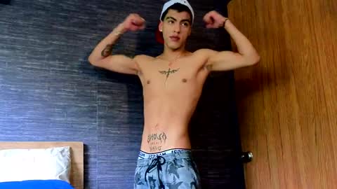 Snapshot of russell_adams_ chatting on February 25, 2025, 8:41 pm R U S S E L L online show from February 25, 2025, 8:41 pm