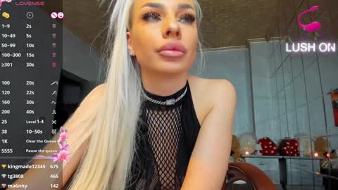 Snapshot of russian_ava chatting on December 17, 2024, 12:12 am Ava online show from December 17, 2024, 12:12 am