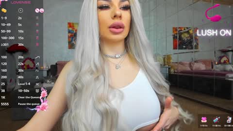 Snapshot of russian_ava chatting on January 8, 2025, 3:19 am Ava online show from January 8, 2025, 3:19 am