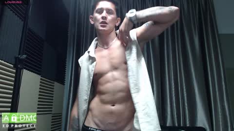 Snapshot of rustynf1tz chatting on January 17, 2025, 1:35 pm MillionDollarGuy online show from January 17, 2025, 1:35 pm
