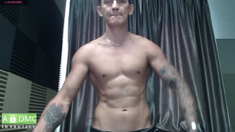 Snapshot of rustynf1tz chatting on January 21, 2025, 3:04 am MillionDollarGuy online show from January 21, 2025, 3:04 am