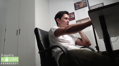 Snapshot of rustynf1tz chatting on February 17, 2025, 5:58 am MillionDollarGuy online show from February 17, 2025, 5:58 am