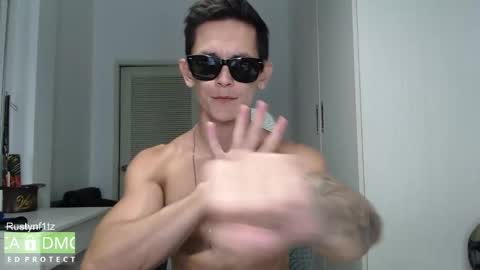 Snapshot of rustynf1tz chatting on September 18, 2025, 6:43 pm MillionDollarGuy online show from September 18, 2025, 6:43 pm