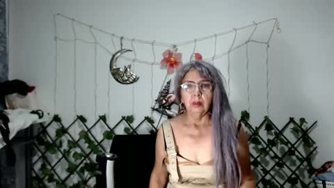 ruth_blue21 online show from February 11, 2025, 2:46 am