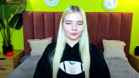 Snapshot of ruthbryant chatting on November 12, 2025, 12:44 am ruthbryant online show from November 12, 2025, 12:44 am
