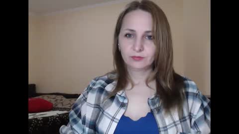 Snapshot of ruthpark chatting on November 18, 2025, 5:28 pm Ruth online show from November 18, 2025, 5:28 pm