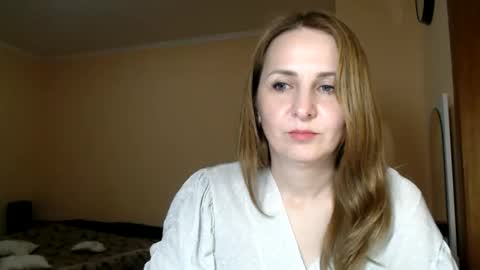 Snapshot of ruthpark chatting on November 22, 2025, 8:19 pm Ruth online show from November 22, 2025, 8:19 pm