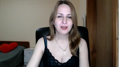 Snapshot of ruthpark chatting on April 22, 2026, 6:53 pm Ruth online show from April 22, 2026, 6:53 pm