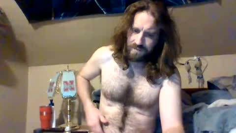 rwb1982 online show from December 11, 2024, 4:09 pm