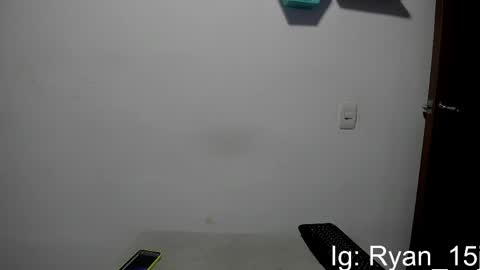 Snapshot of ryan15_ chatting on June 5, 2026, 10:43 am Ryan 15 online show from June 5, 2026, 10:43 am