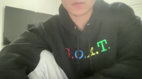 Snapshot of ryan287747 chatting on February 19, 2025, 7:39 am ryan online show from February 19, 2025, 7:39 am