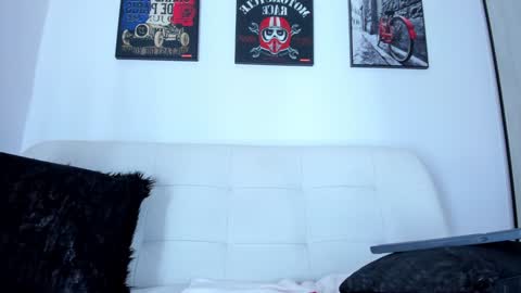 Ryan  online show from December 3, 2024, 9:33 am