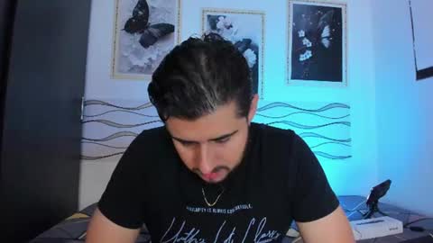 Snapshot of ryan_evannss_ chatting on July 4, 2026, 12:22 pm Ryan Evannss online show from July 4, 2026, 12:22 pm