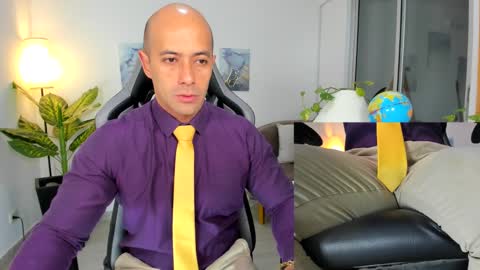 ryan_master_ online show from December 24, 2024, 10:11 am