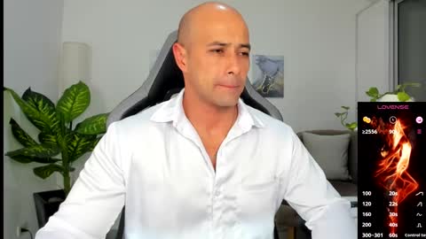 ryan_master_ online show from January 3, 2025, 9:04 am