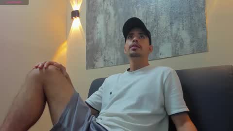 Ryan online show from November 1, 2025, 1:02 pm