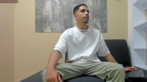 Ryan online show from November 4, 2025, 3:00 pm