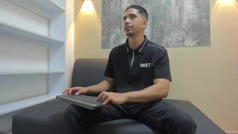 Ryan online show from November 5, 2025, 12:38 pm