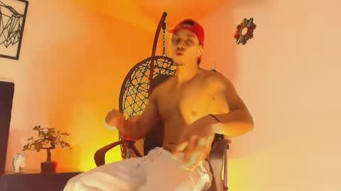 Ryan online show from October 1, 2025, 3:45 am