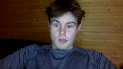 ryanhung_57 online show from January 16, 2025, 4:07 am