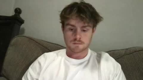 ryanhung_57 online show from November 19, 2025, 3:17 am