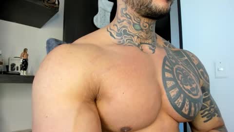 Snapshot of ryanjhonston chatting on December 1, 2025, 12:32 pm Ryan online show from December 1, 2025, 12:32 pm