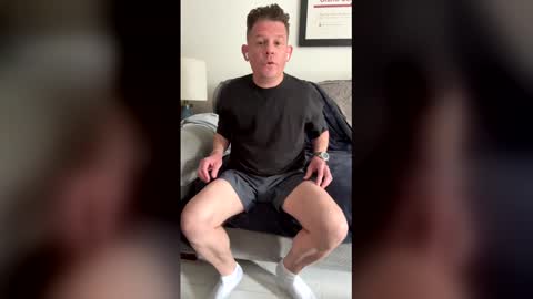 ryanq83 online show from April 26, 2026, 3:32 pm